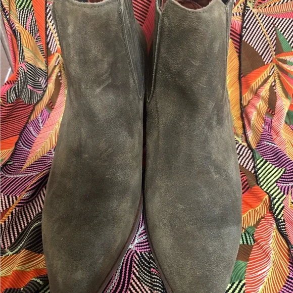 Patina suede boots - Picture 3 of 11